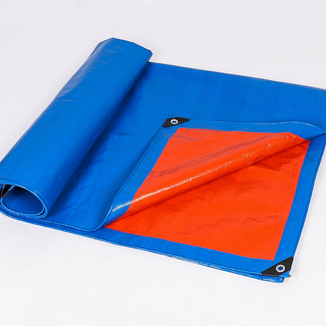 What are the advantages of rainproof tarpaulin?